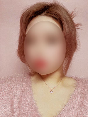 メイ(22歳)